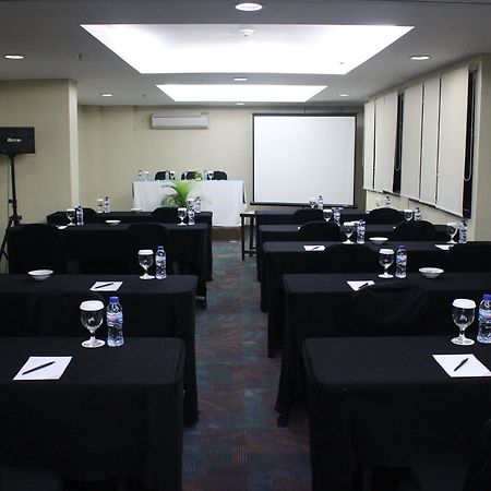 Sahid Mutiara Karawaci Hotel Тангеранг Екстериор снимка