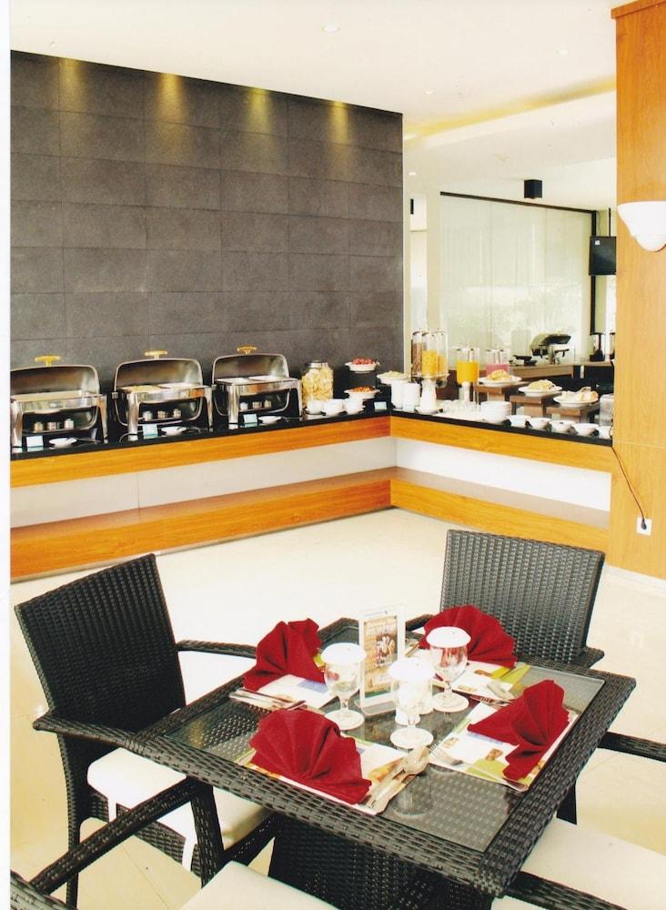 Sahid Mutiara Karawaci Hotel Тангеранг Екстериор снимка